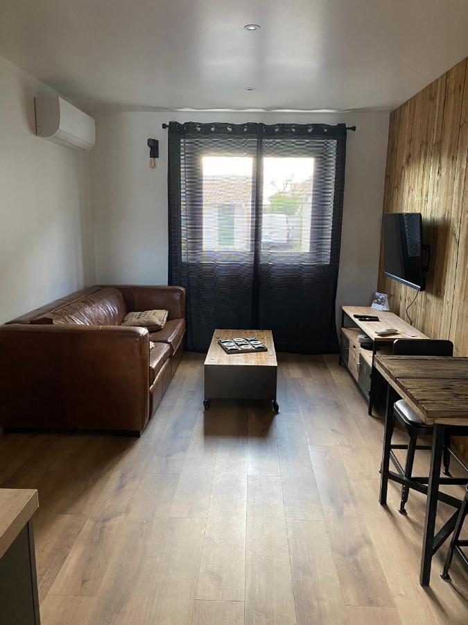 Chez James Gujan-Mestras Luaran gambar